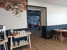 Brit Hotel Roanne - Le Grand Hotel