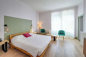Brit Hotel Roanne - Le Grand Hotel