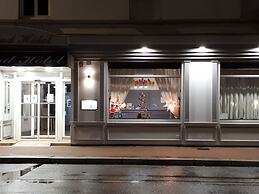 Brit Hotel Roanne - Le Grand Hotel