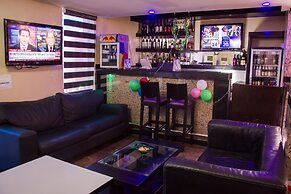 De' Bliss Hotel and Suites