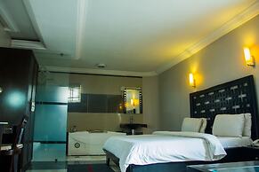 De' Bliss Hotel and Suites