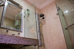 De' Bliss Hotel and Suites