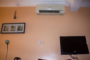 De' Bliss Hotel and Suites