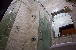 De' Bliss Hotel and Suites