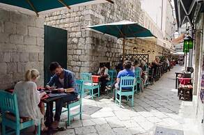 Apartments & Rooms Lejletul