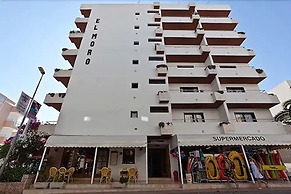 Apartamentos El Moro