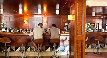 Apartamentos El Moro