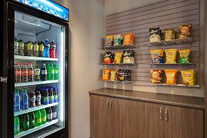 Days Inn & Suites by Wyndham Warman