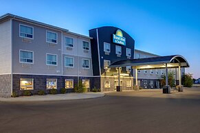 Days Inn & Suites by Wyndham Warman