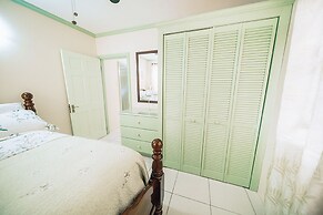 ClarenceVille Villa Apartments