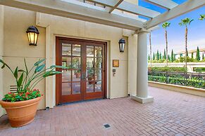 Global Luxury Suites at The Village