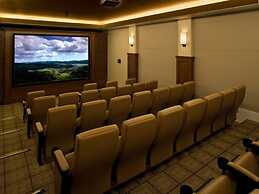 Global Luxury Suites at The Village