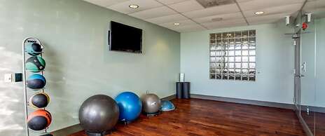 Global Luxury Suites at The Village