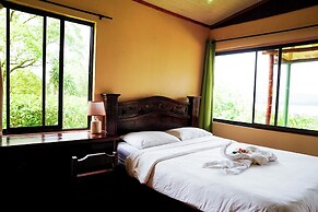 Essence Arenal Spa & Yoga