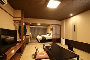 Kutsurogijuku Shintaki