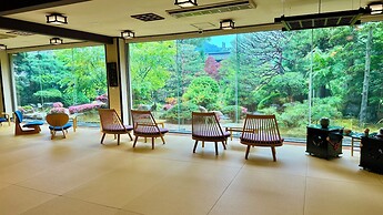 Hohoemino Kuyufu Tsuruya