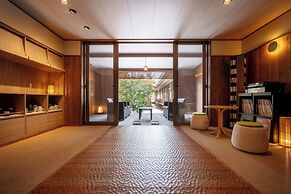 Hohoemino Kuyufu Tsuruya