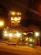 Ruca Cheli Village Ski Hotel