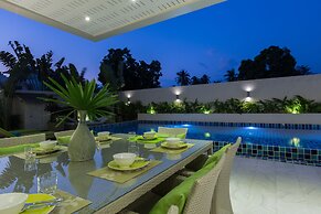 Beachside villa Mojito