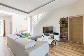 Beachside villa Mojito