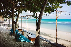 Beachside villa Mojito