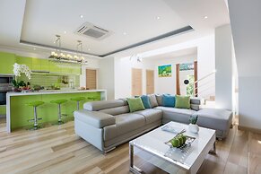 Beachside villa Mojito