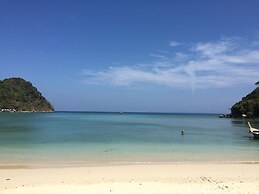 Phi Phi Little Star Resort