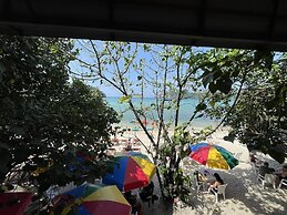 Twin Palms Hostel Phi Phi