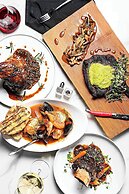 Hotel EMC2, Autograph Collection