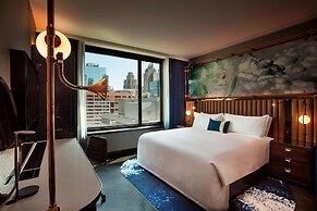 Hotel EMC2, Autograph Collection