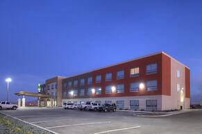Holiday Inn Express & Suites Van Horn by IHG