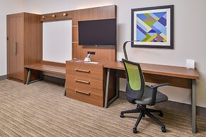Holiday Inn Express & Suites Van Horn by IHG