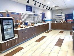 Holiday Inn Express & Suites Parkersburg East by IHG