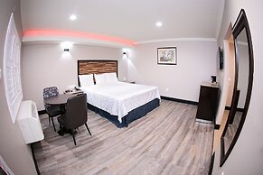 Diamond Bell Inn & Suites