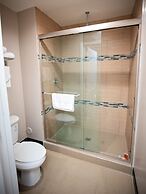 Diamond Bell Inn & Suites