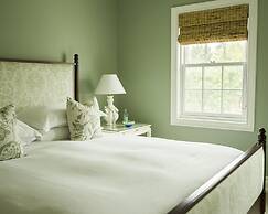 The Quogue Club at Hallock House