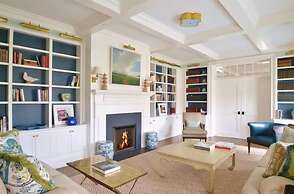 The Quogue Club at Hallock House