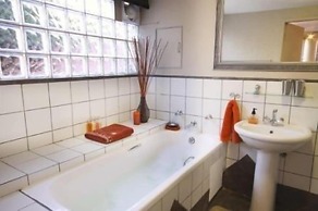 Glenda s Guest Suites