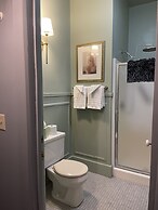 Carriage House B&B