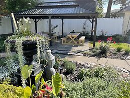 Carriage House B&B