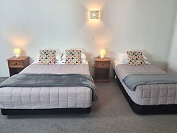 Hacienda Motel