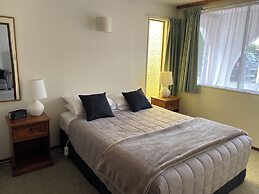 Hacienda Motel