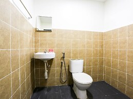 OYO 89562 Hotel Shalimar