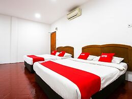 OYO 89562 Hotel Shalimar