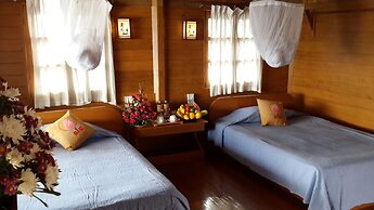 Golden Island Cottages Nampan Hotel