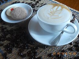 Golden Island Cottages Nampan Hotel