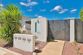 112 Olive Apartments