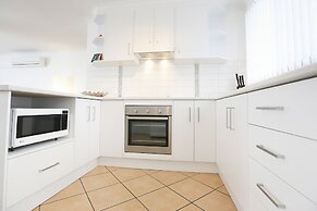 112 Olive Apartments