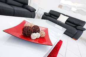 112 Olive Apartments