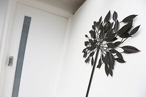 112 Olive Apartments